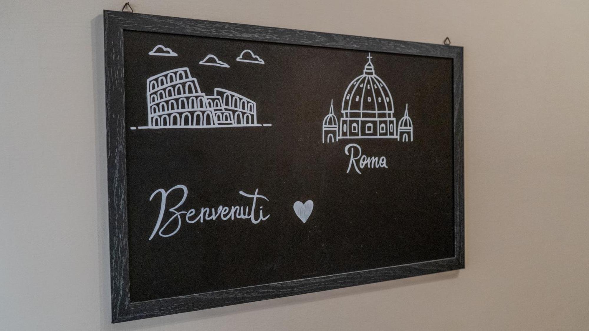 Vacanze Romane المظهر الخارجي الصورة